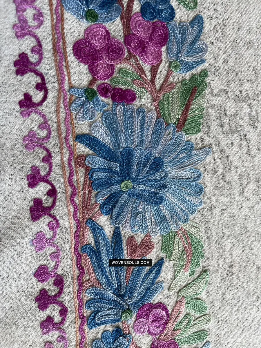1699 SOLD White Embroidered Stole Shawl - Kashmir