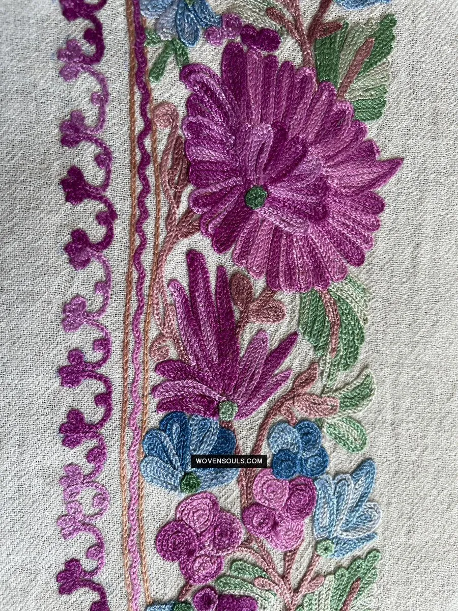 1699 SOLD White Embroidered Stole Shawl - Kashmir