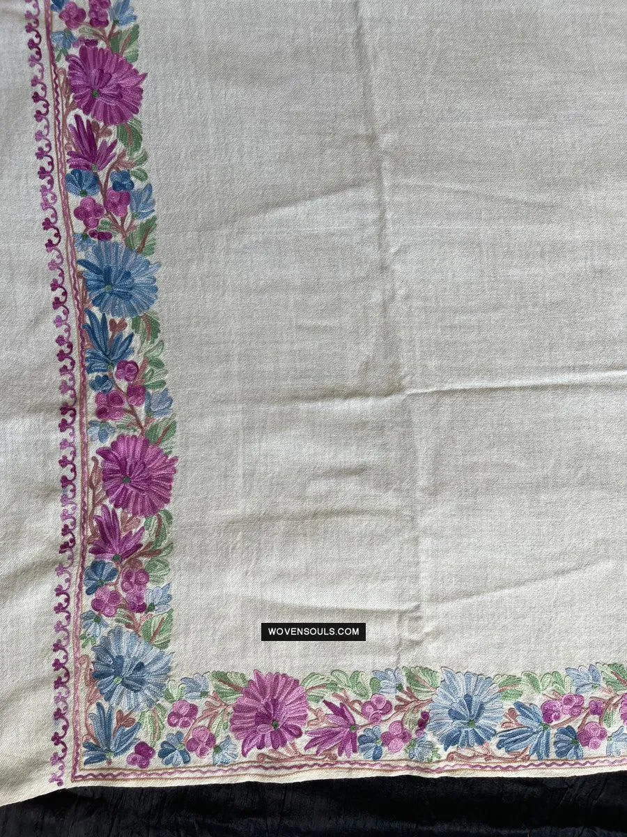 1699 SOLD White Embroidered Stole Shawl - Kashmir