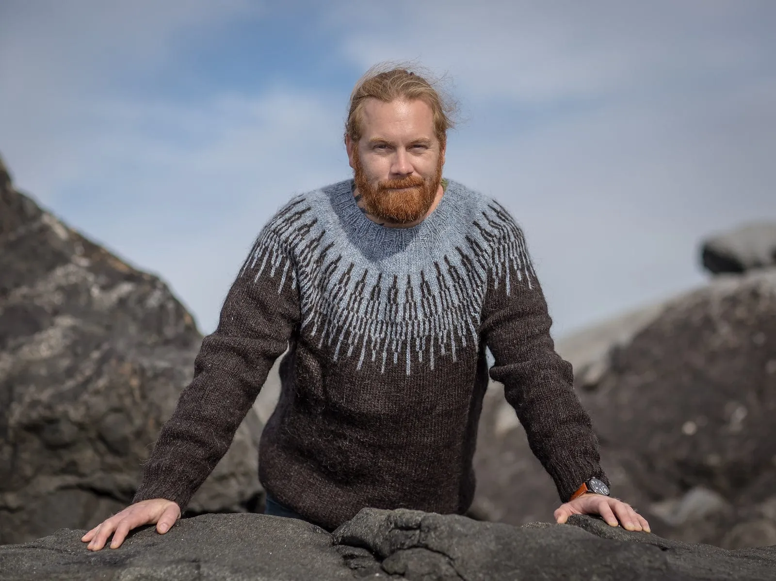 Arnar Icelandic sweater Black - Knitting Kit