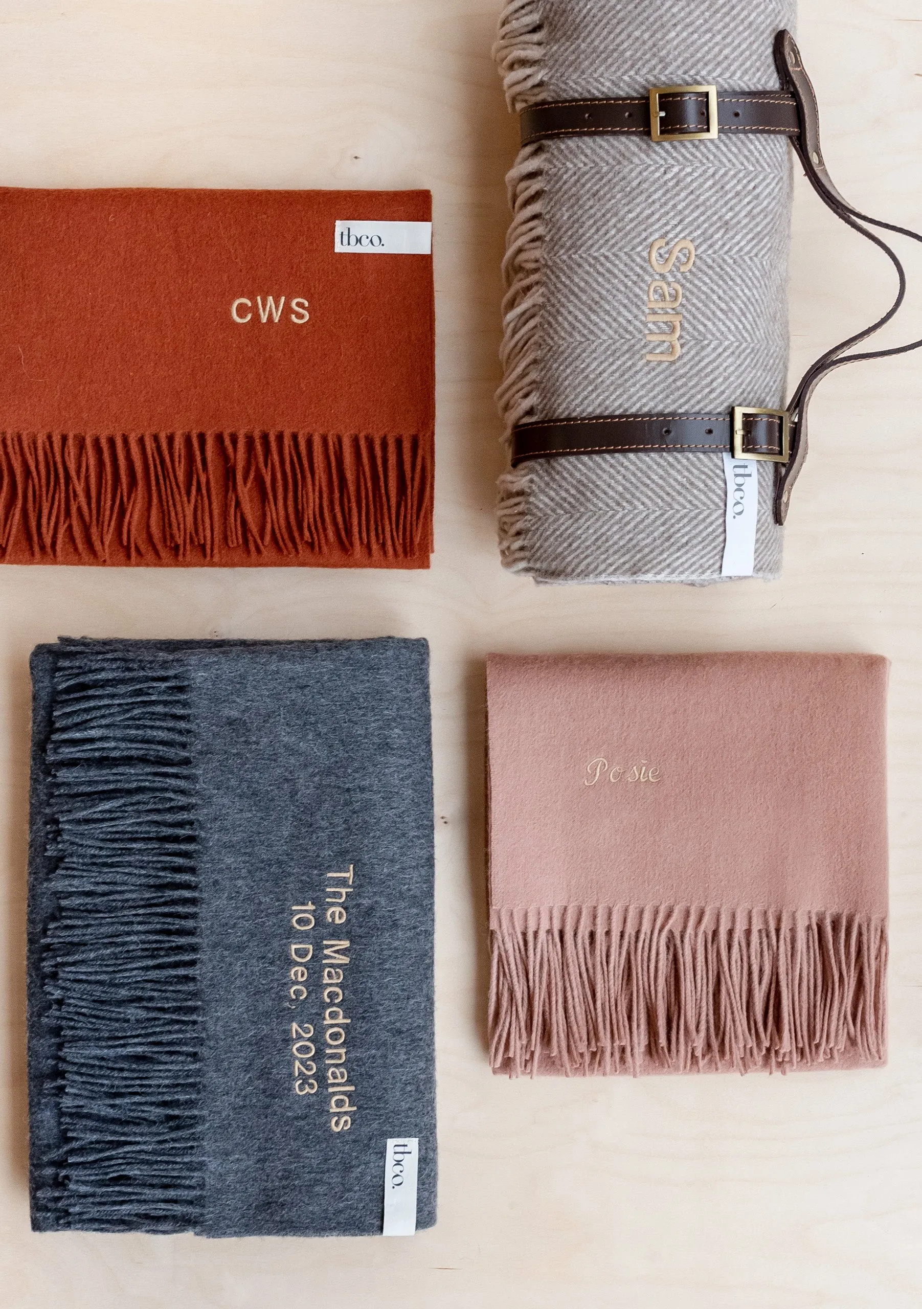 Cashmere Blanket in Camel