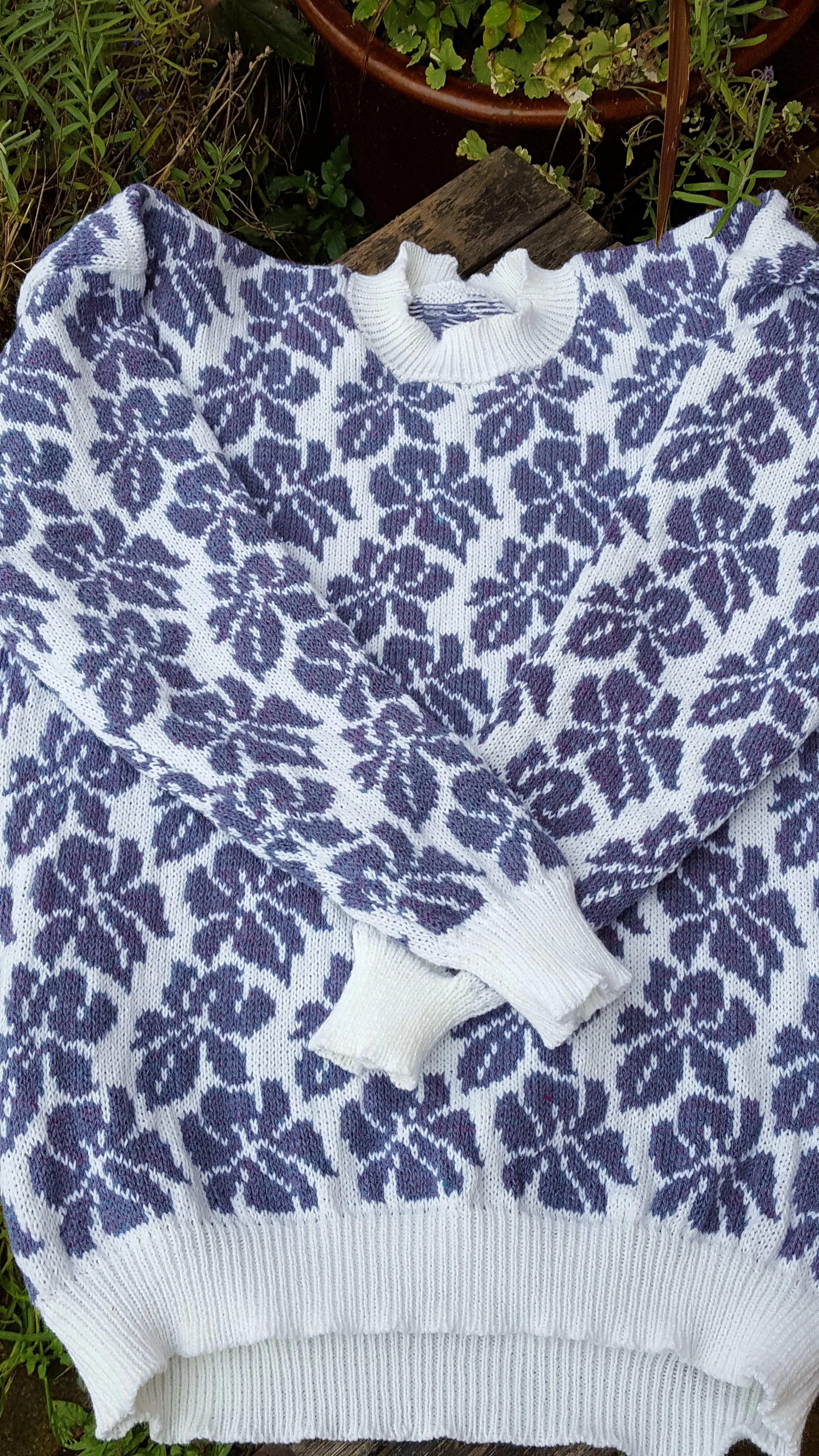 Fair isle sweater, "Iris" Handmade, Ladies size 42/44 16 -18 white & purple, iris design.