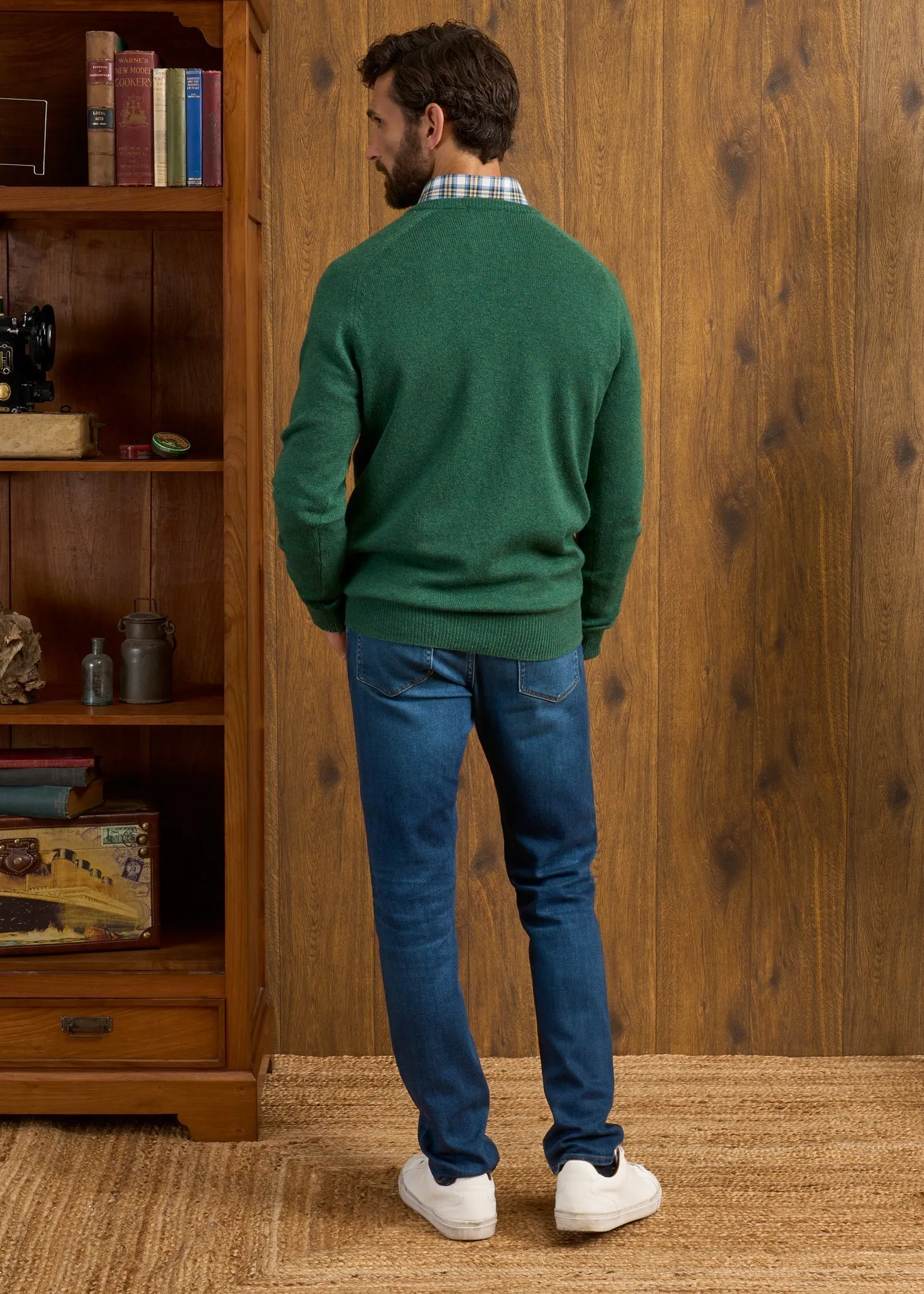 Hampshire Lambswool Jumper in Courgette - Classic Fit