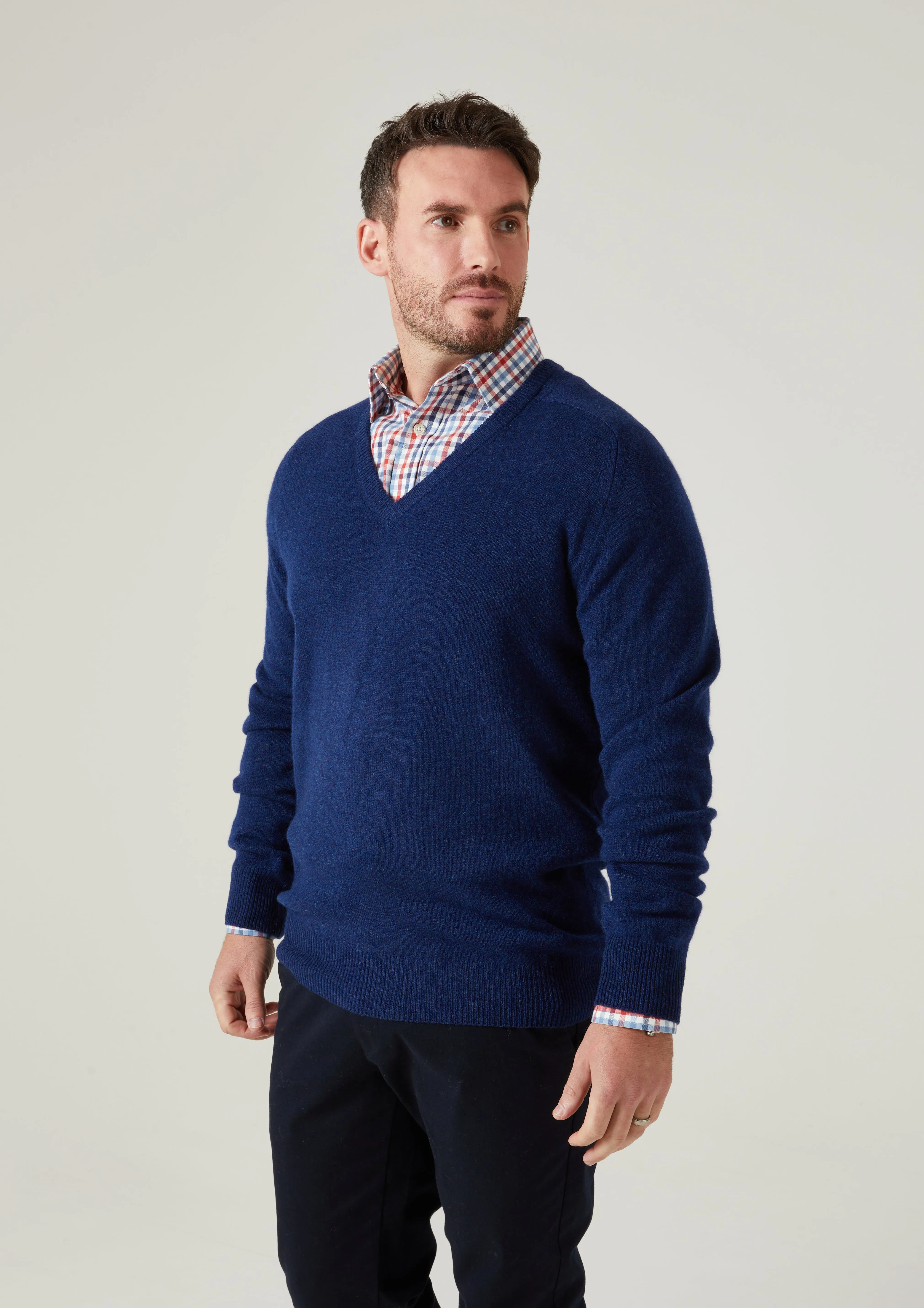 Kilsyth Men's Lambswool Jumper in Indigo - Regular Fit