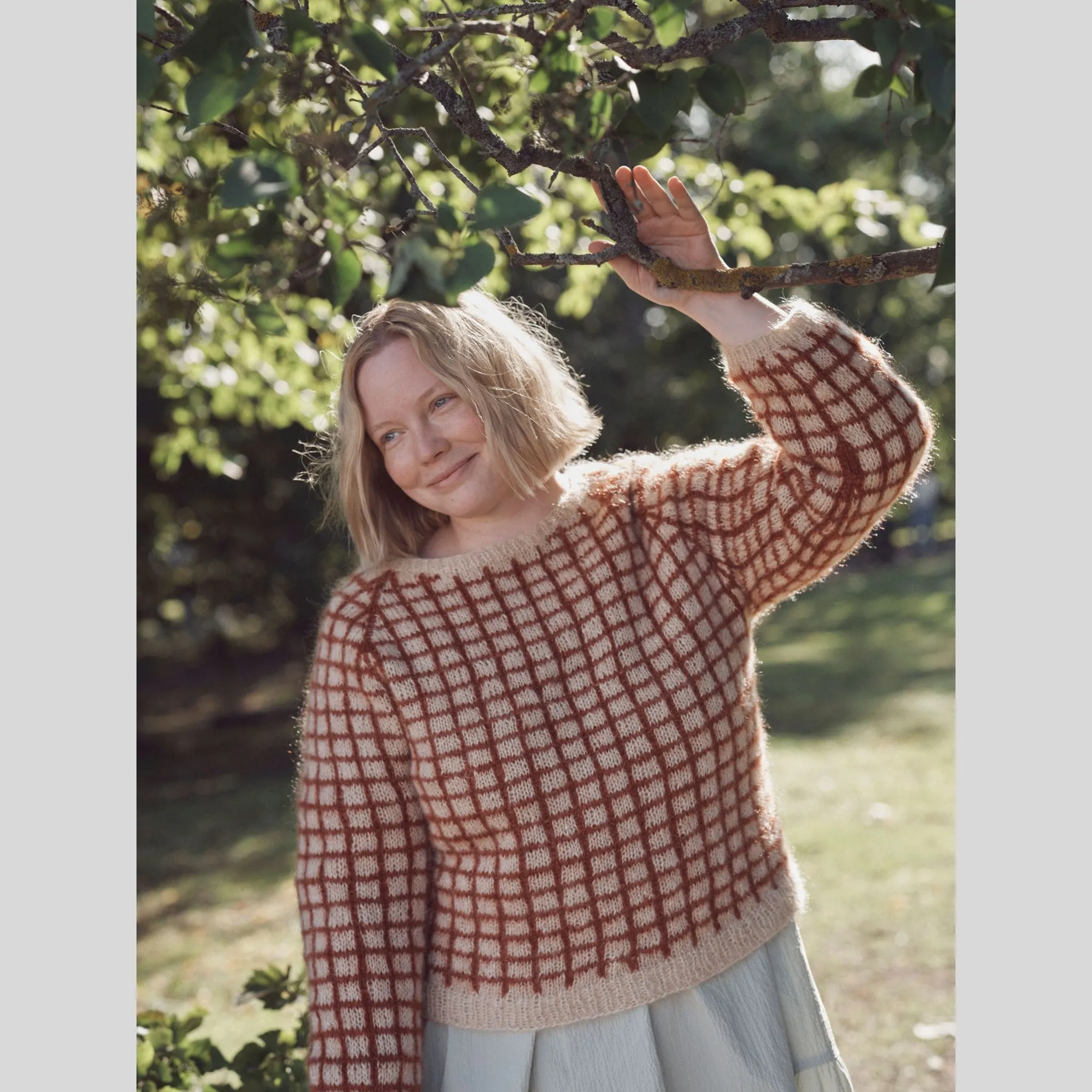 Maximize the title of this e-commerce product from Laine Magazine, Issue 20 to:
Stylish Laine Magazine, Issue 20 Knitting Love - Enhance Your Creative Inspiration!