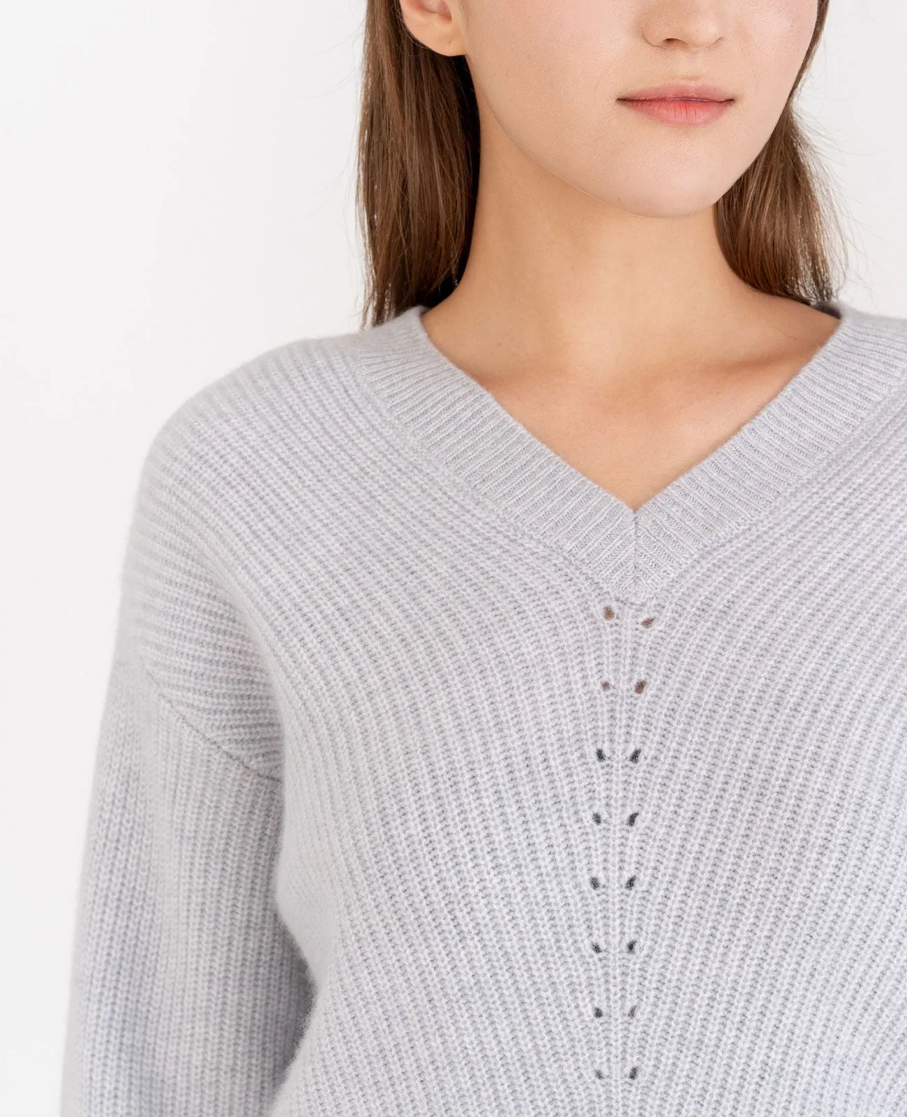 Moving Rib V-Neck Sweater
