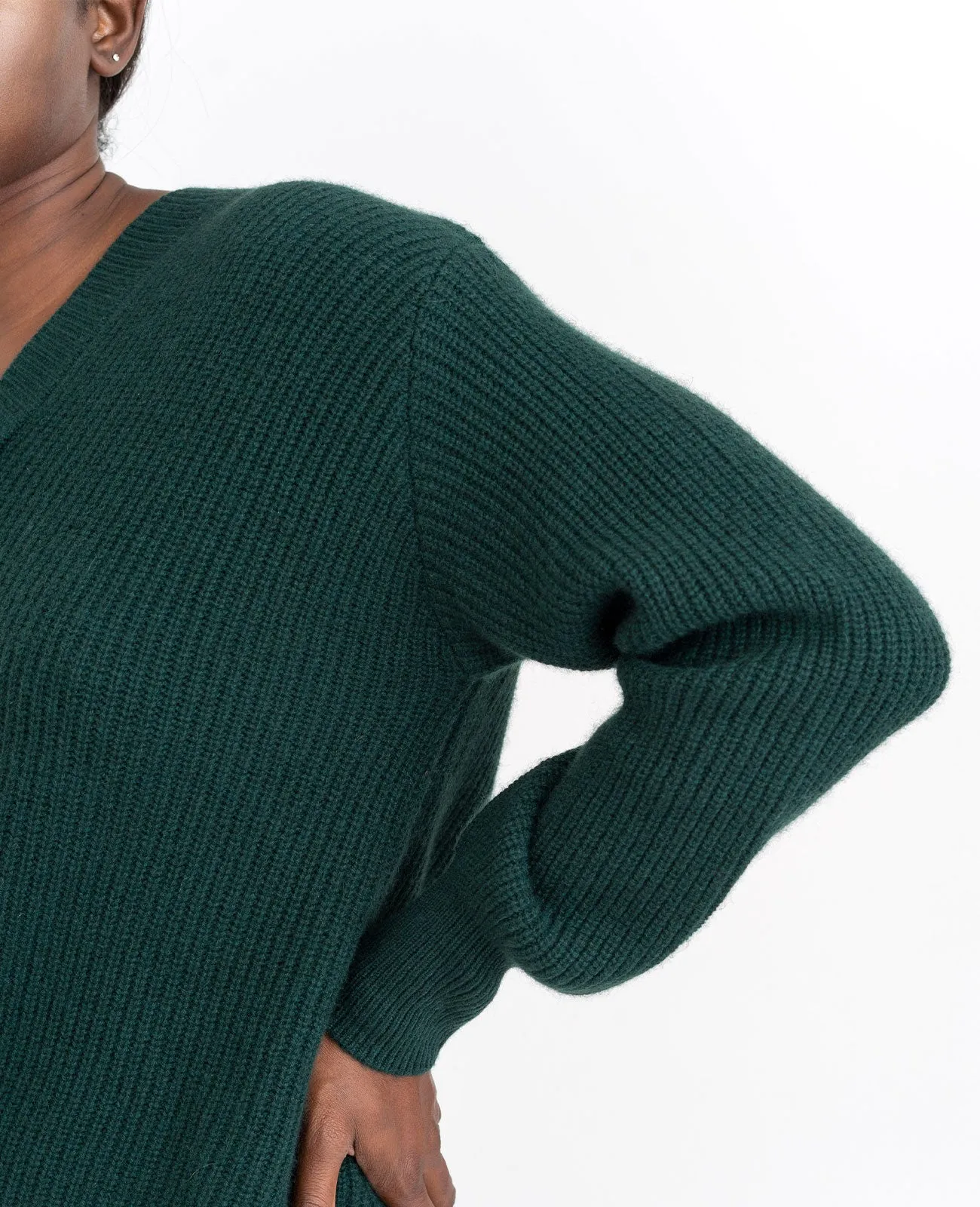Moving Rib V-Neck Sweater