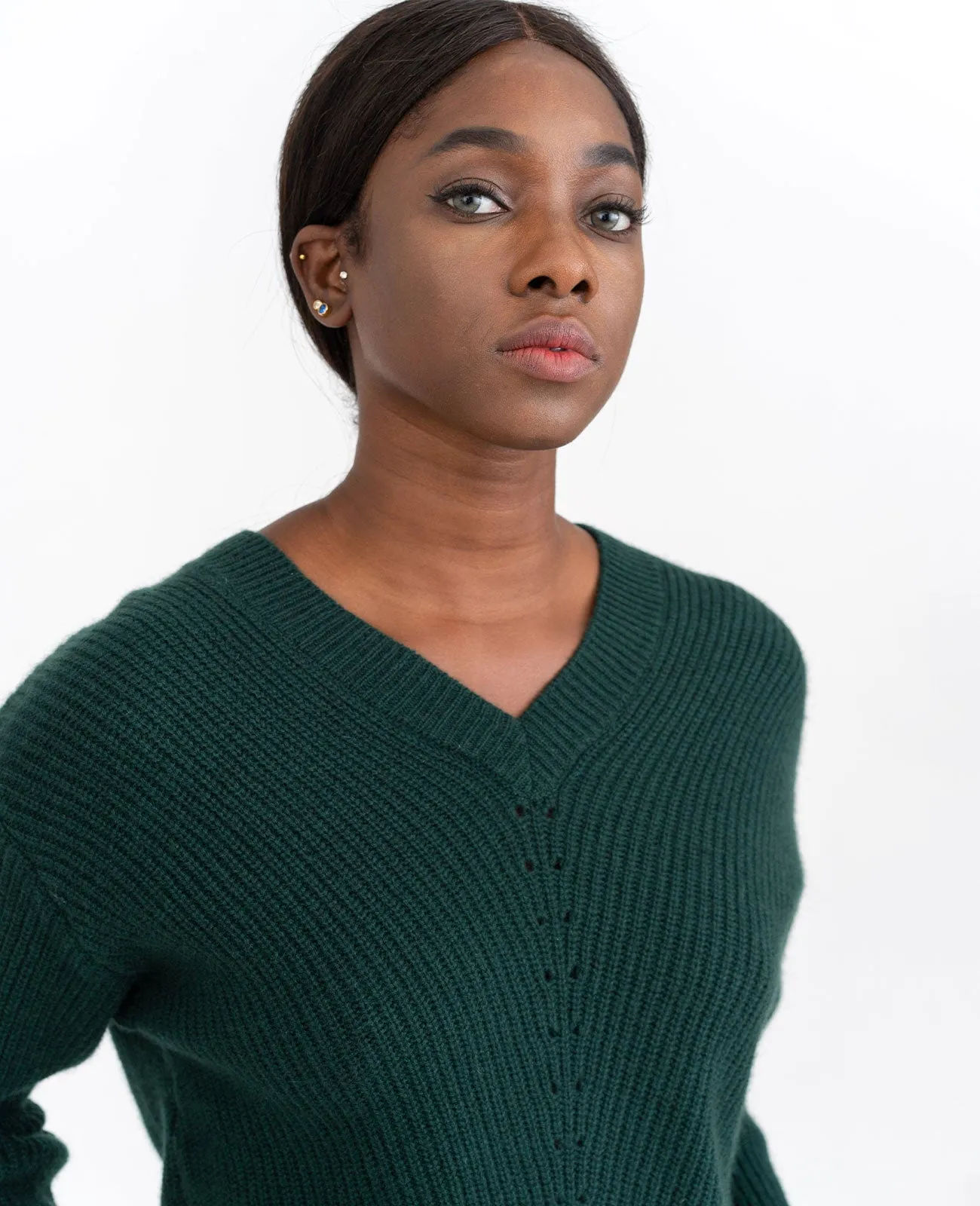 Moving Rib V-Neck Sweater