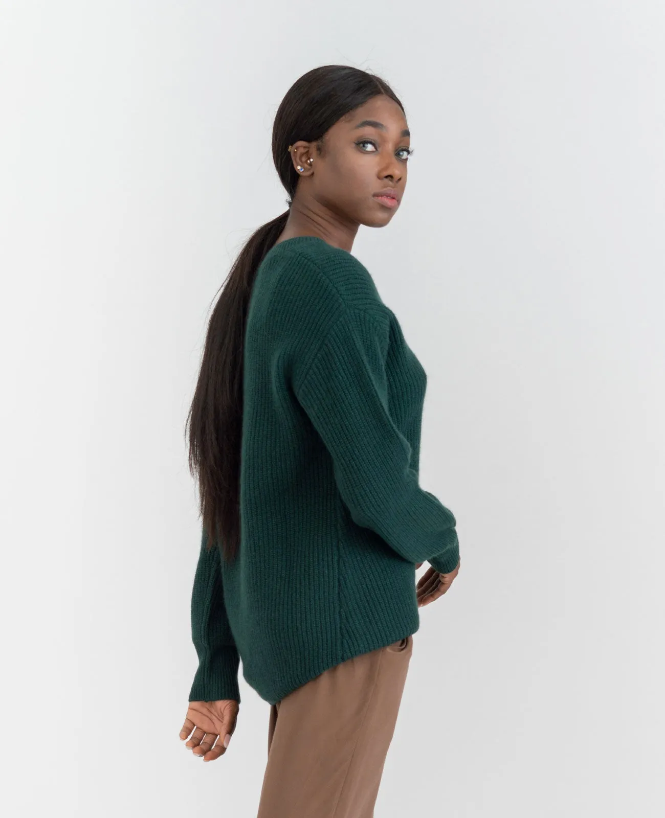 Moving Rib V-Neck Sweater