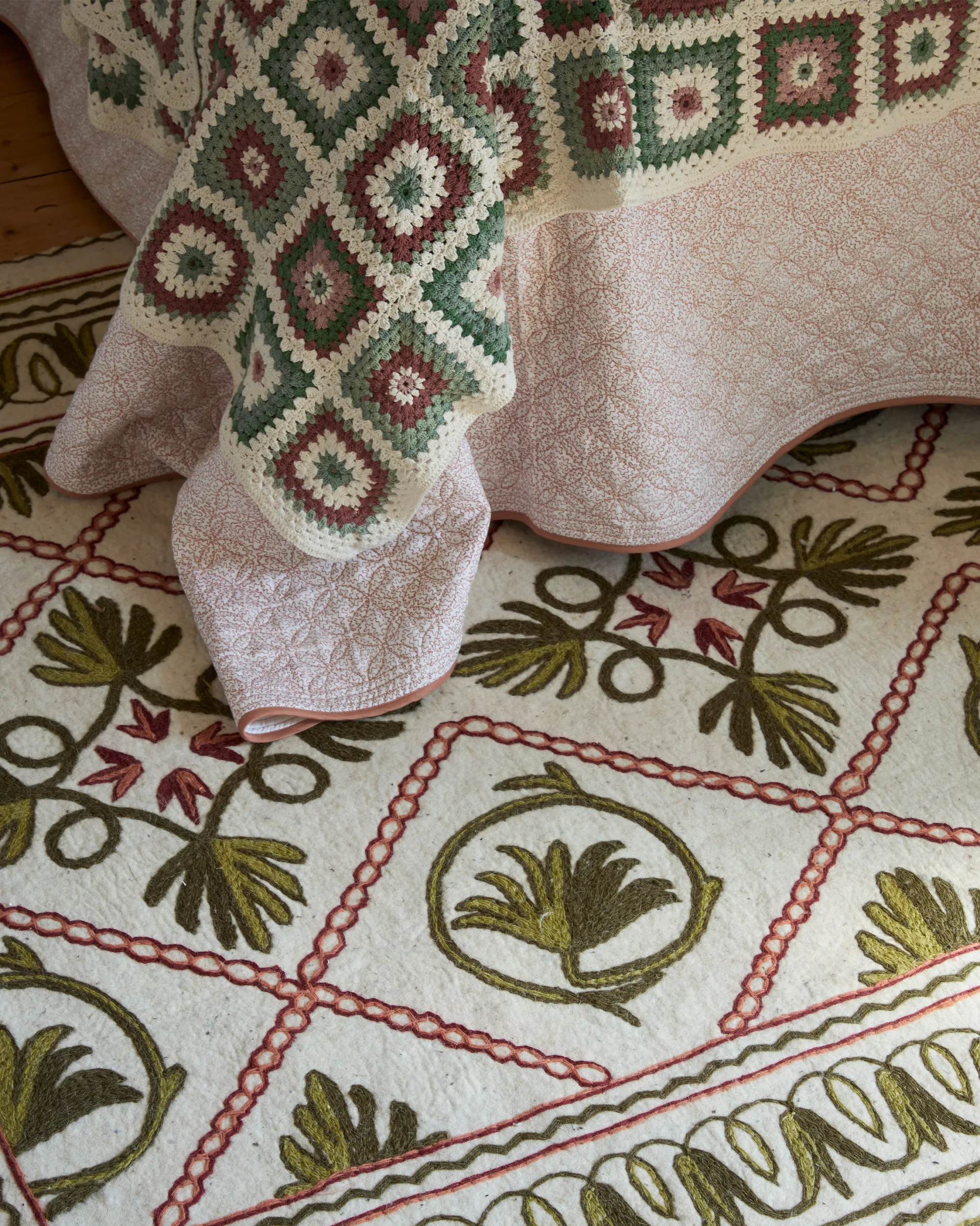 Namda Felt Embroidered Rug - Green and Pink