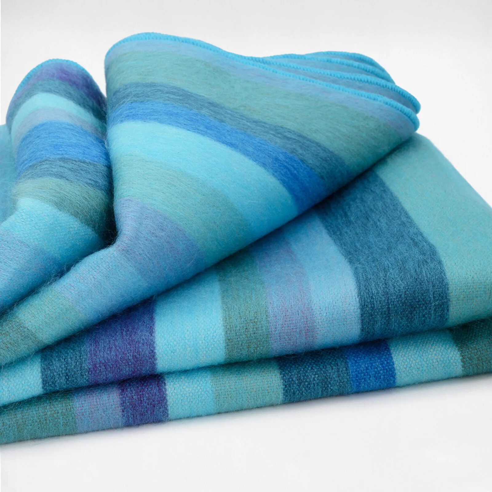 Pululahua - Baby Alpaca Wool Throw Blanket / Sofa Cover - Queen 96 x 68 in - Ocean Blue/Teal Navy