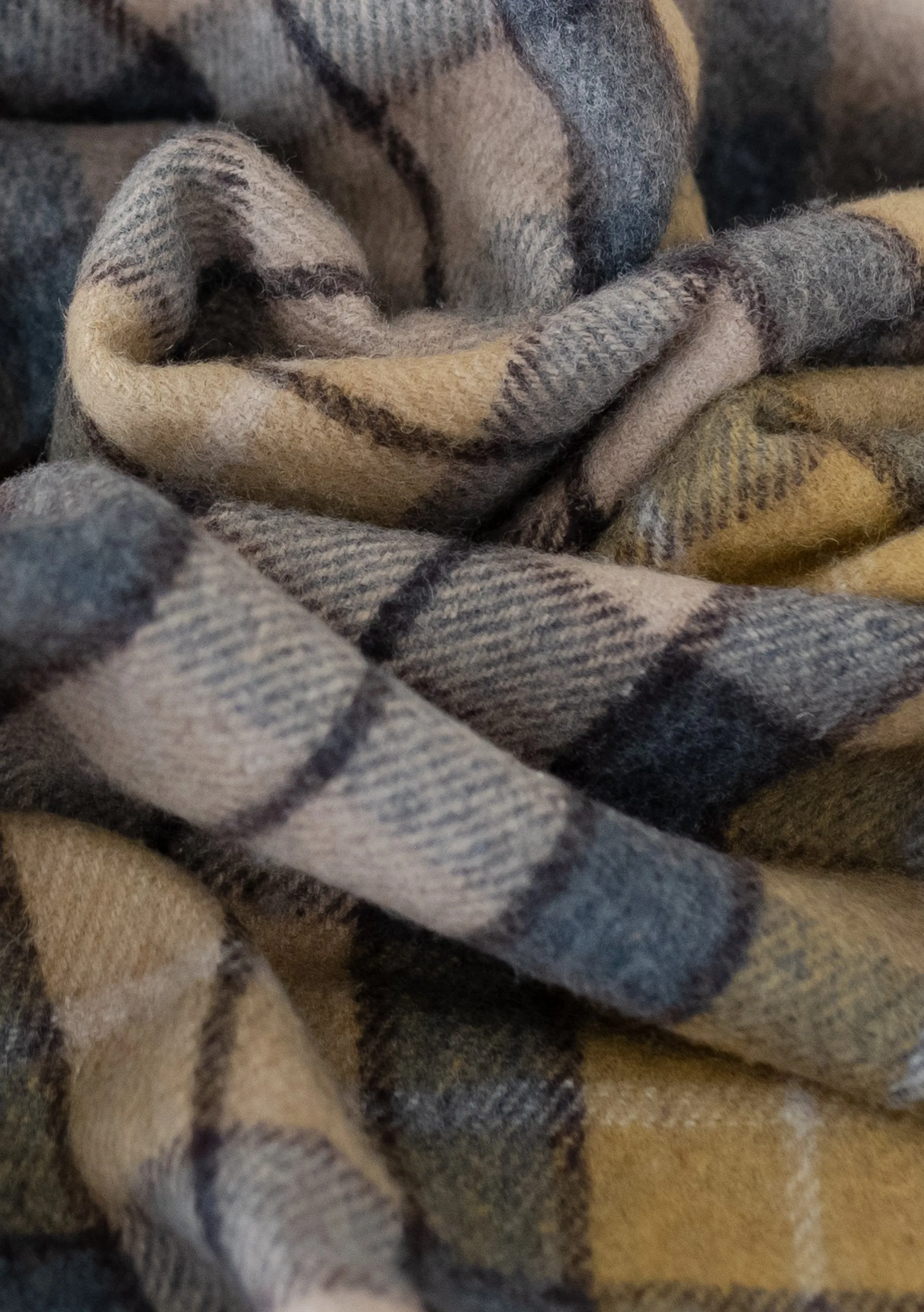 Recycled Wool Small Pet Blanket in Buchanan Natural Tartan