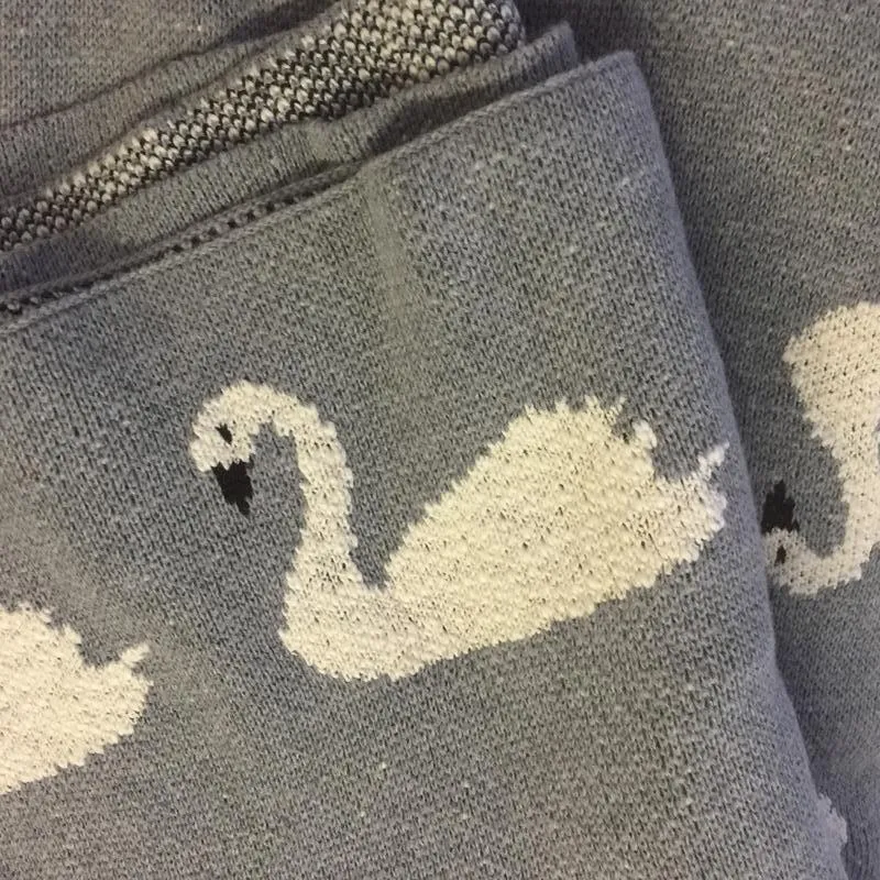 Swan Blanket