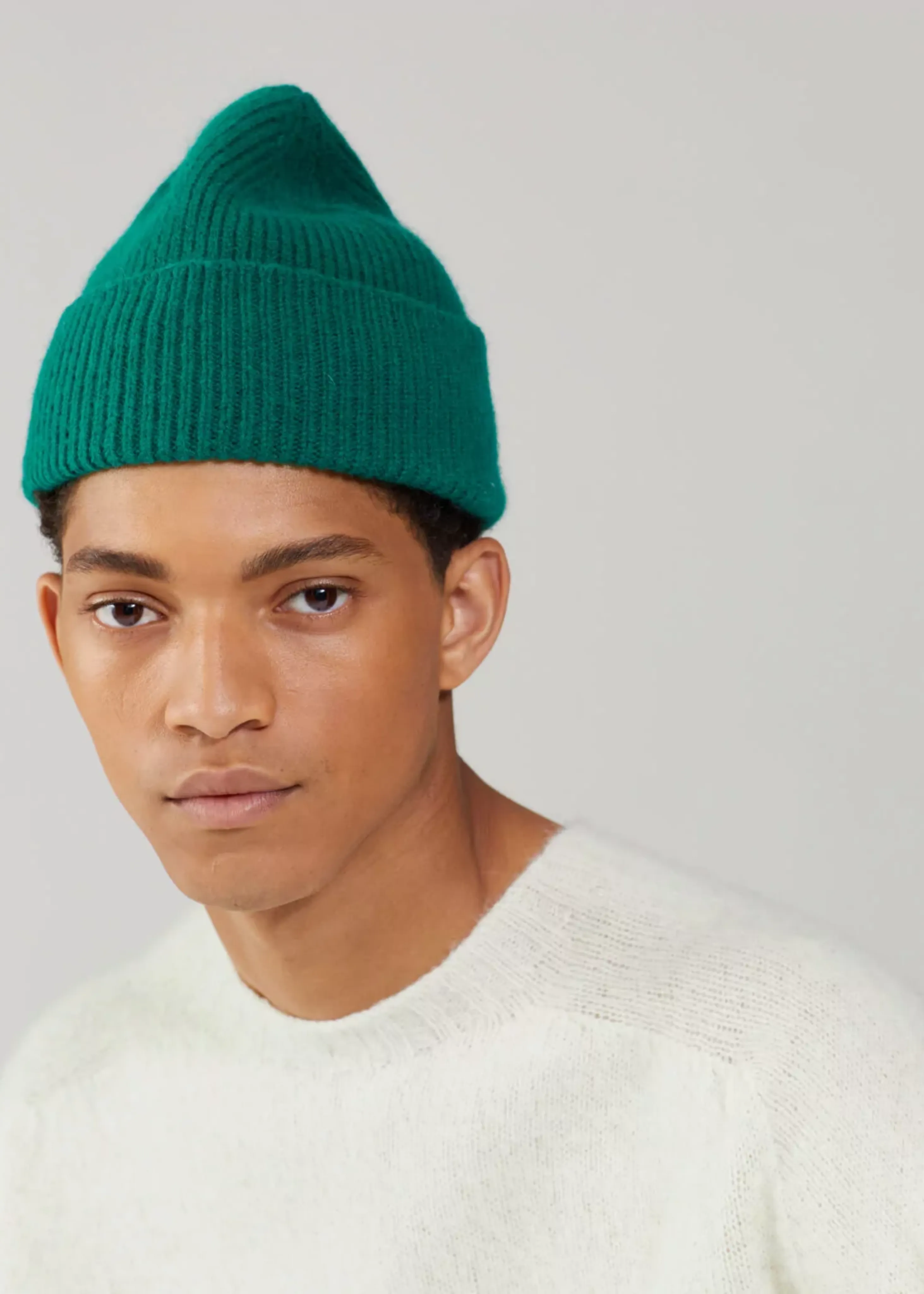 Wool beanie, pine